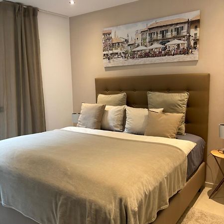 Le Rocce Apartment Torri Del Benaco Bagian luar foto